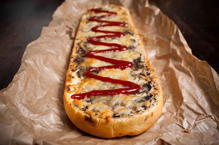 Zapiekanka z pieczarkami