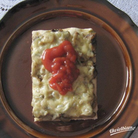 Pizza pieczarkowa
