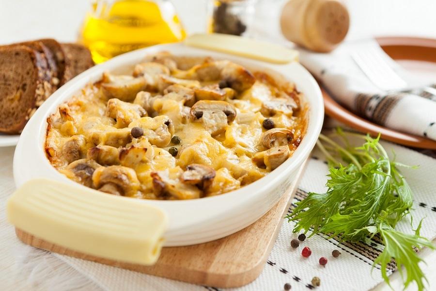 Zapiekanka z indyka i grzybów