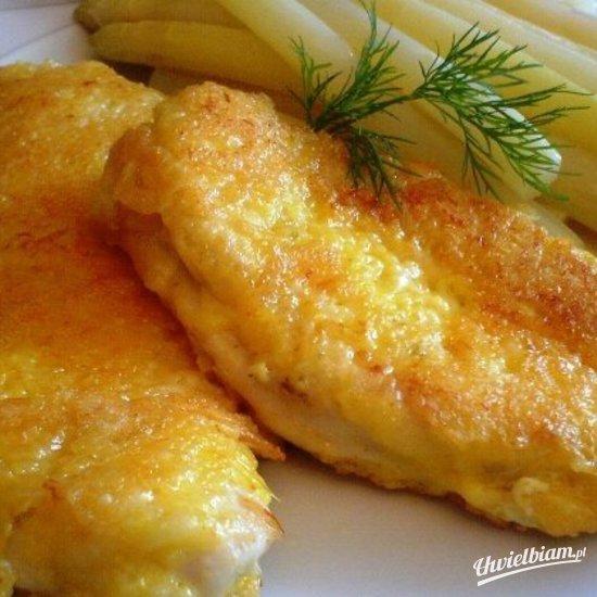 Kurczak w parmezanowej panierce ze szparagami