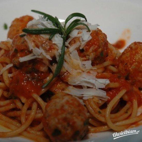 Spaghetti z pulpecikami wieprzowymi