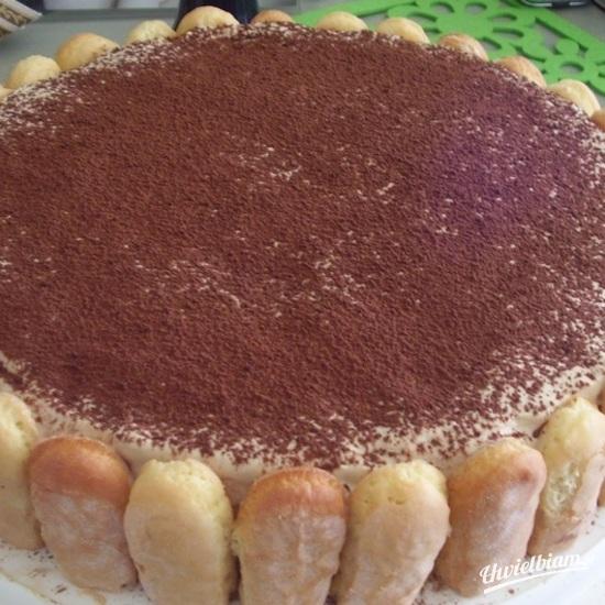 Tort tiramisu