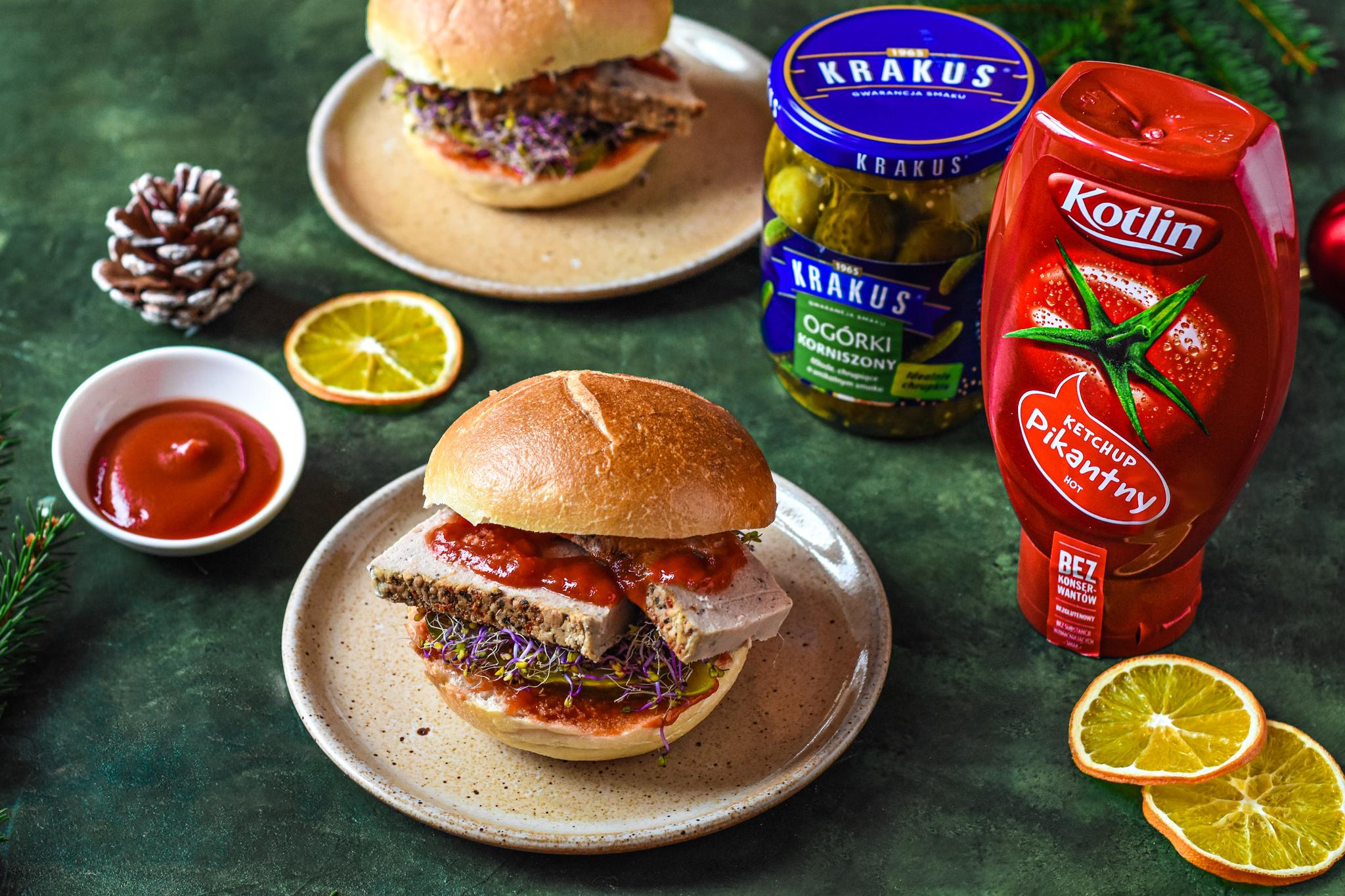 Świąteczny burger z pasztetem