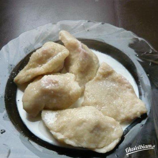 Pierogi z truskawkami