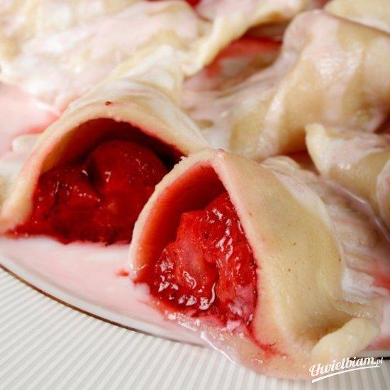 Pierogi z truskawkami