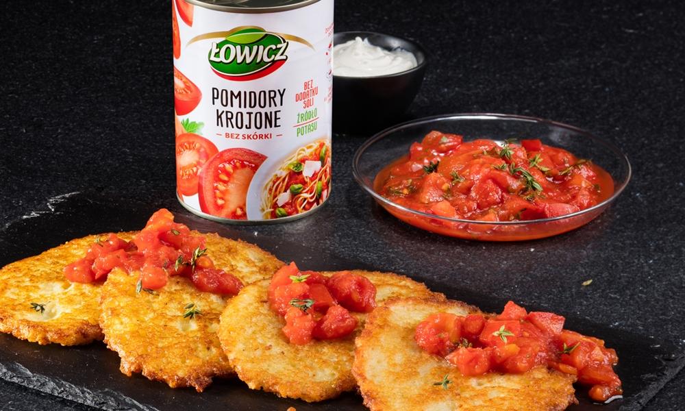Placki ziemniaczane z prowansalskim sosem pomidorowym