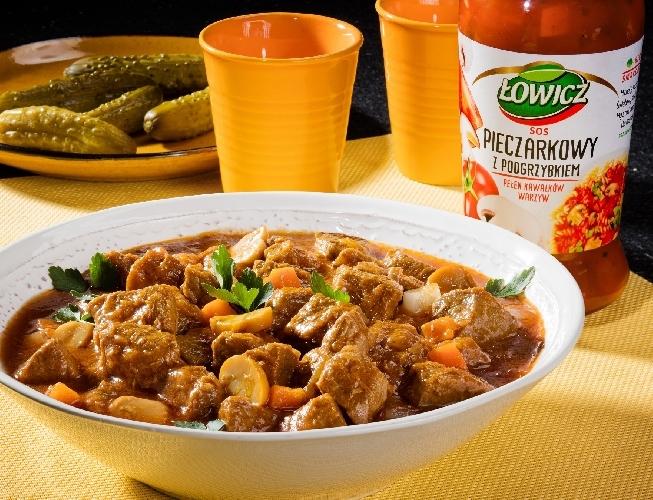 Gulasz z sosem pieczarkowym