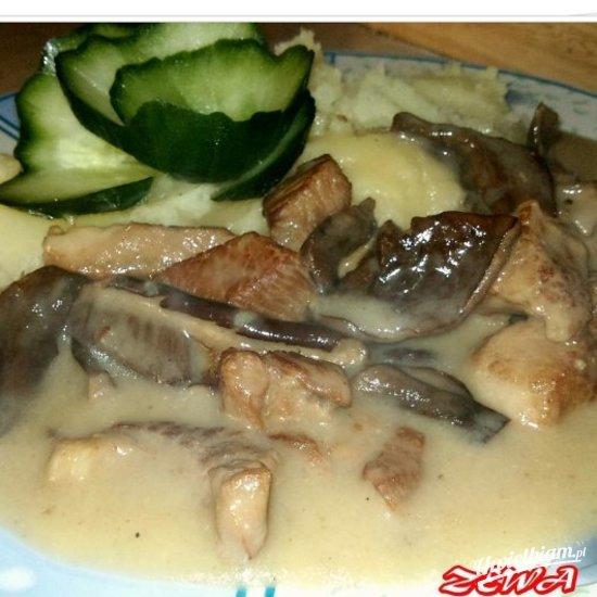 Gulasz grzybowo mięsny
