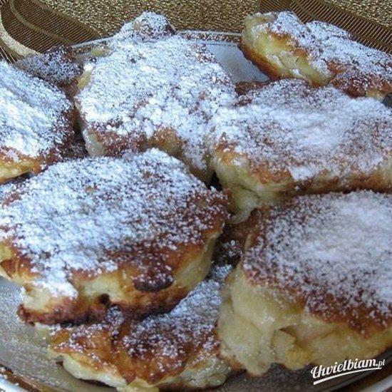 Racuchy z jabłkiem i ricottą