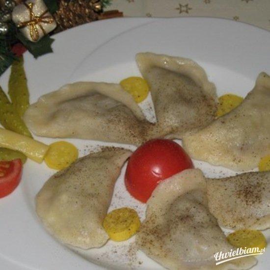 Pierogi z pasztetówką i grzybami