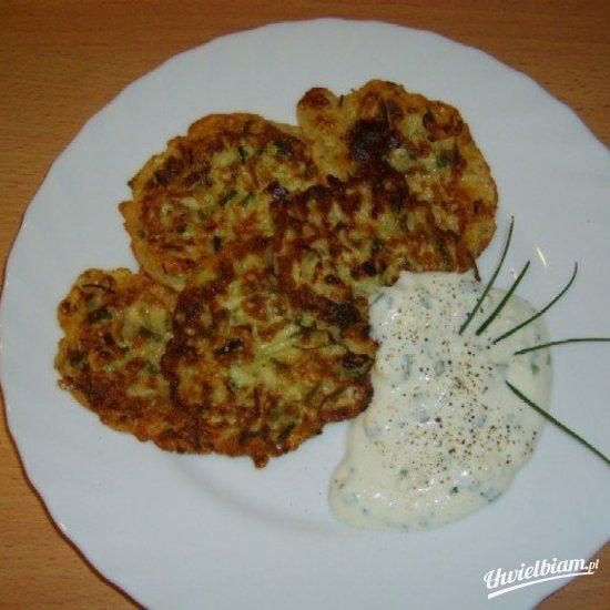 Placuszki z cukini z sosem czosnkowym? pycha!!!!