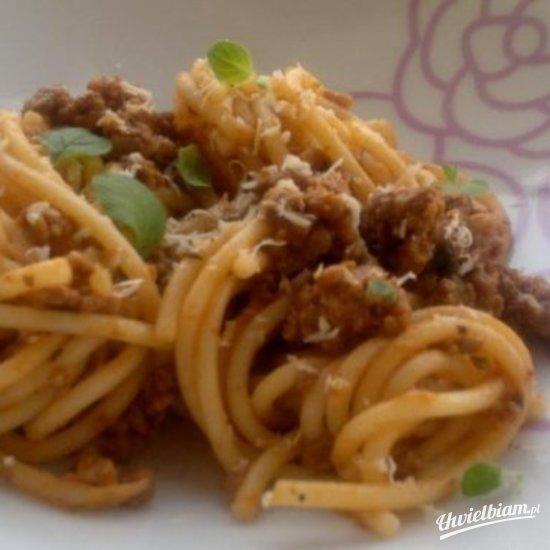 Spaghetti po bolońsku