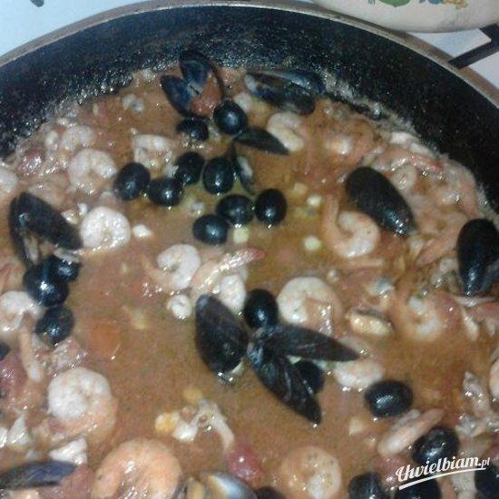 Sphagetti z owocami morza