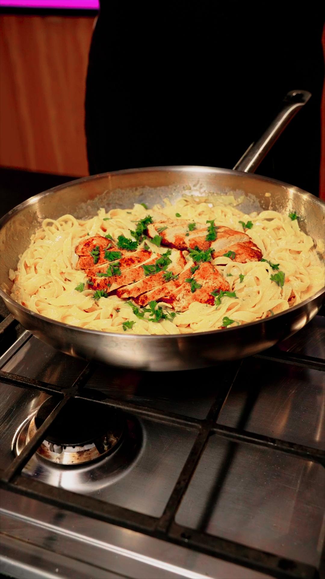 Chicken Alfredo Pasta