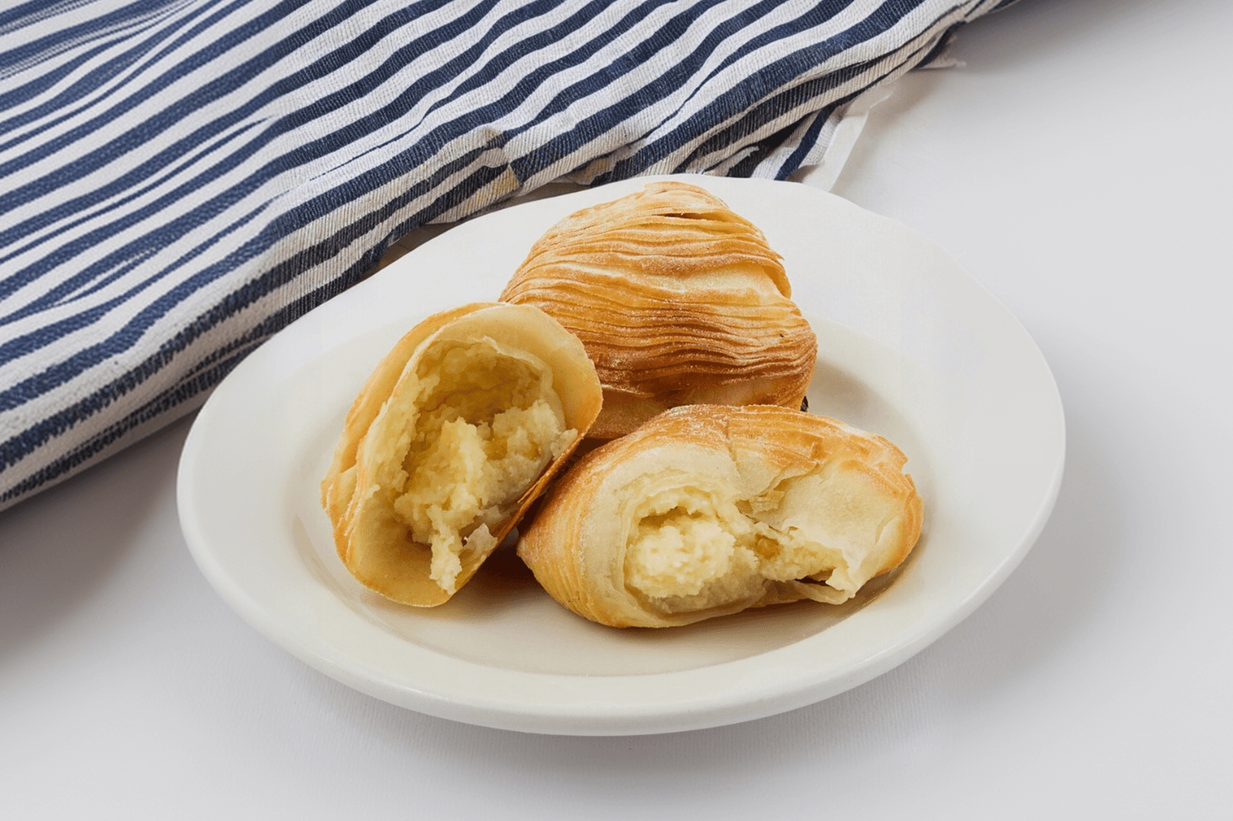 Włoskie ciasteczka sfogliatelle 