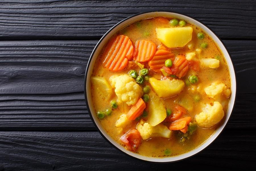 Warzywa w mleczku kokosowym z curry