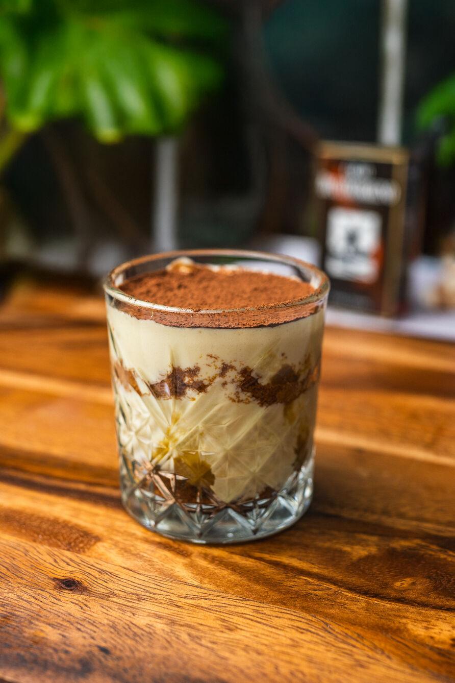 Tiramisu z rabarbarem