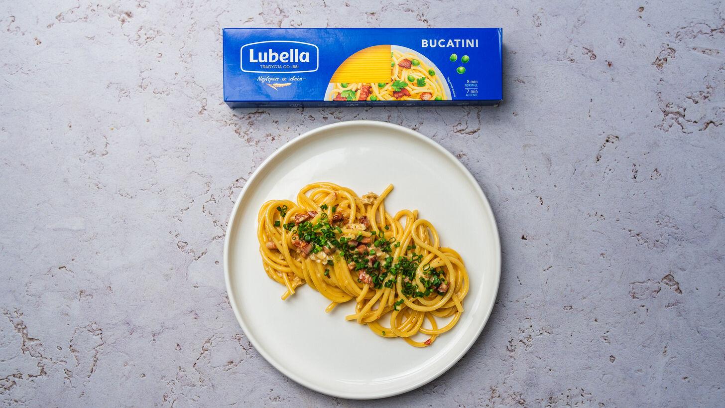 Bucatini z camembertem