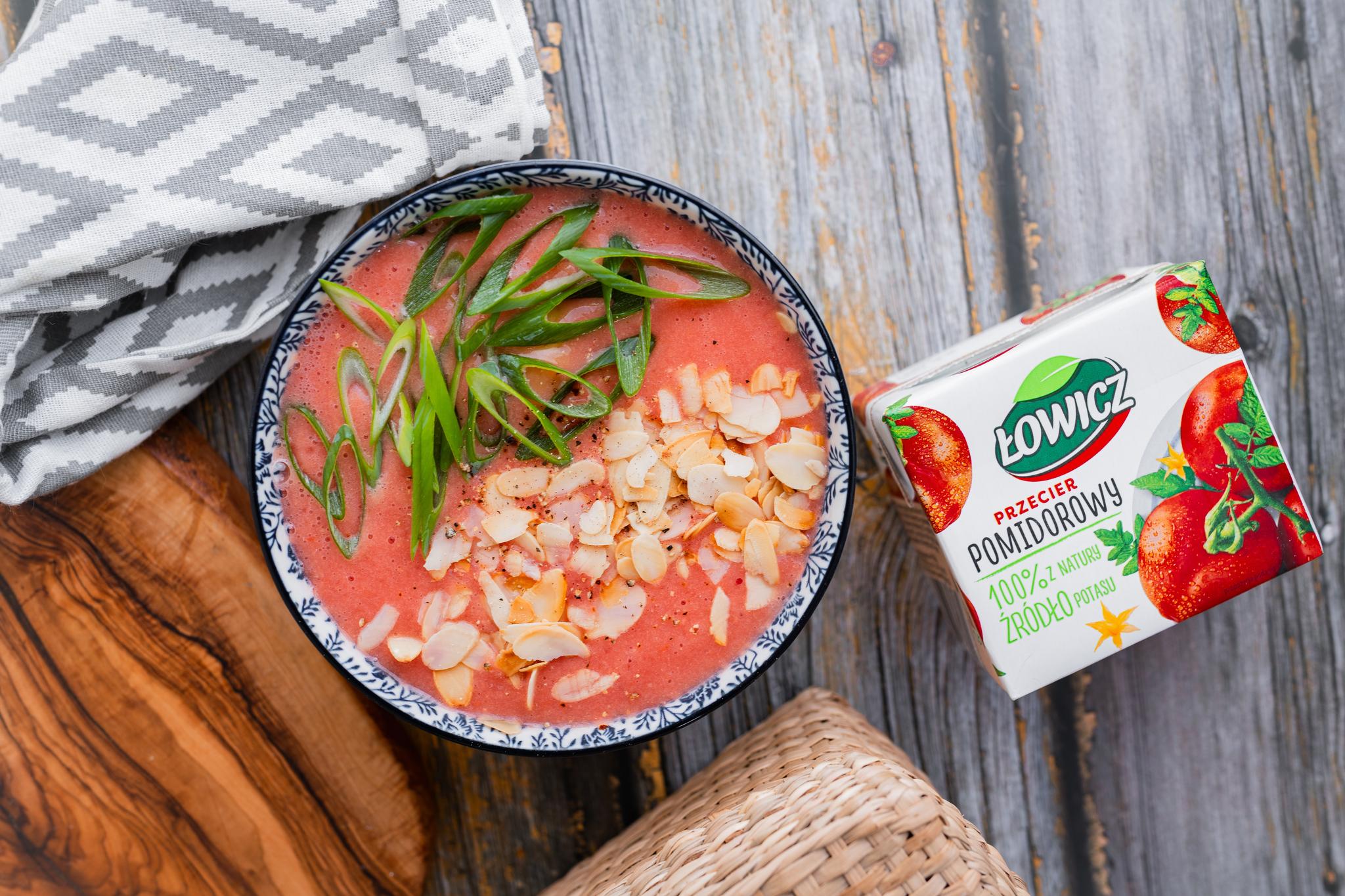 Gazpacho z melonem i migdałami