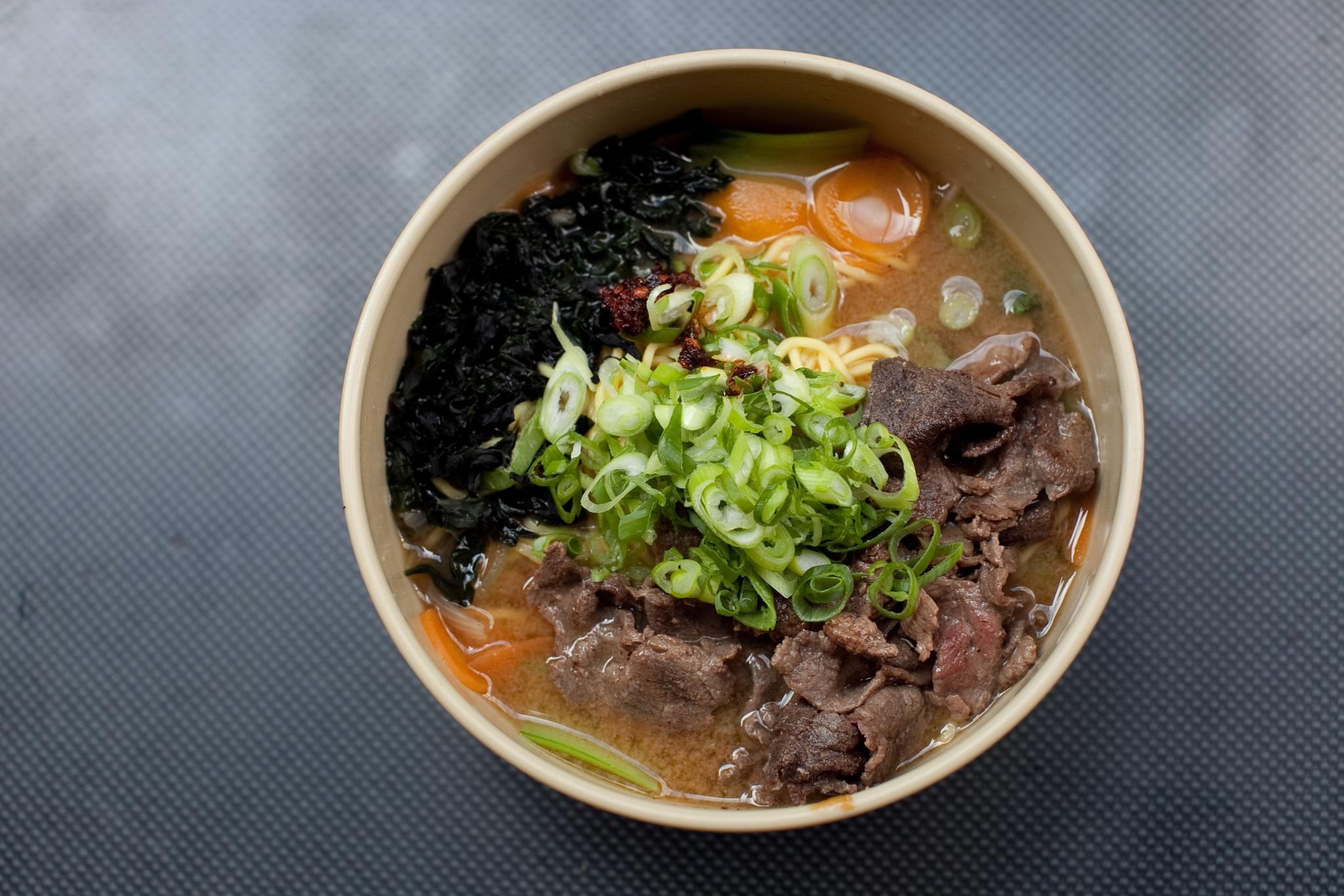 Ramen z wołowiną 