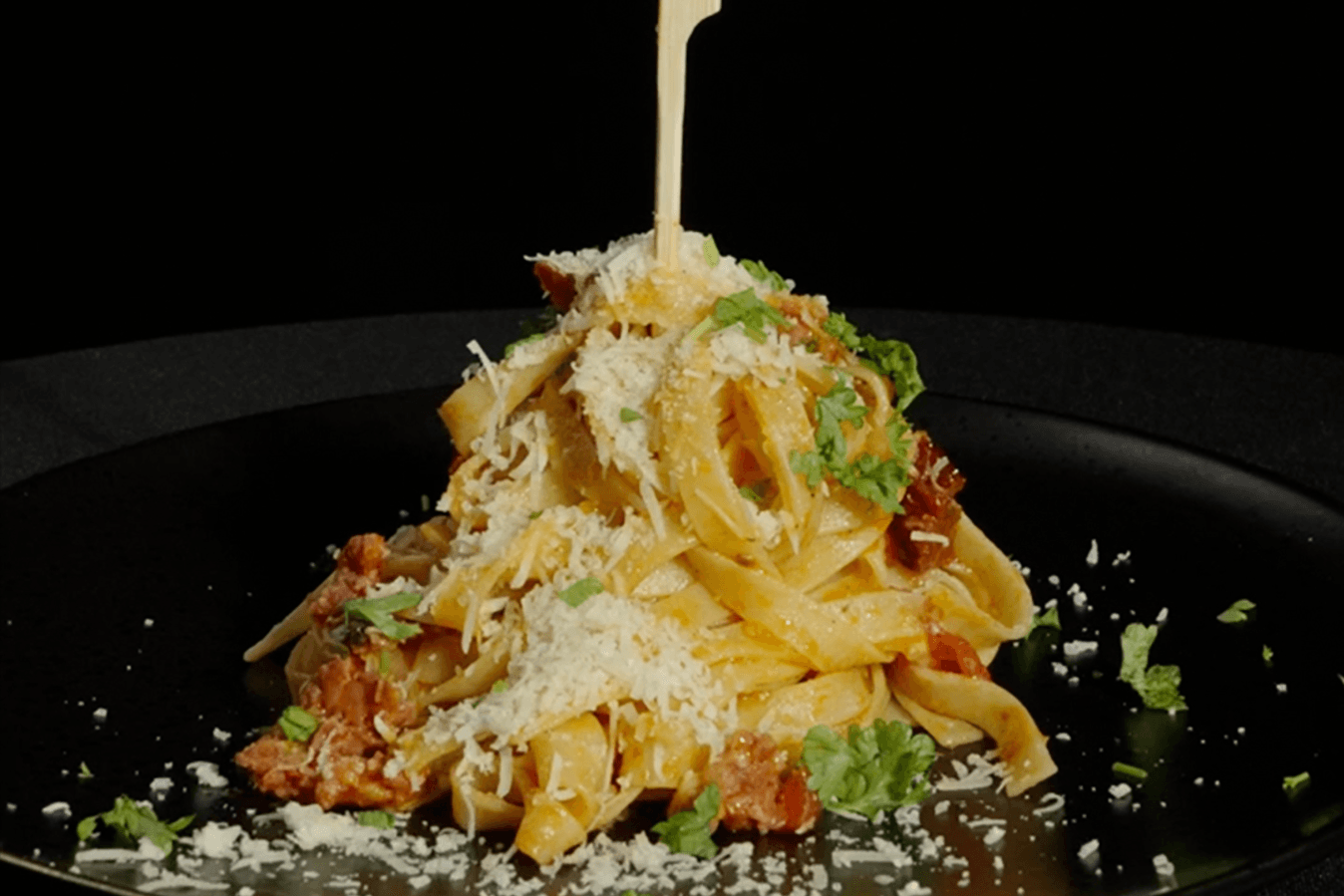 Tagliatelle à la salsiccia