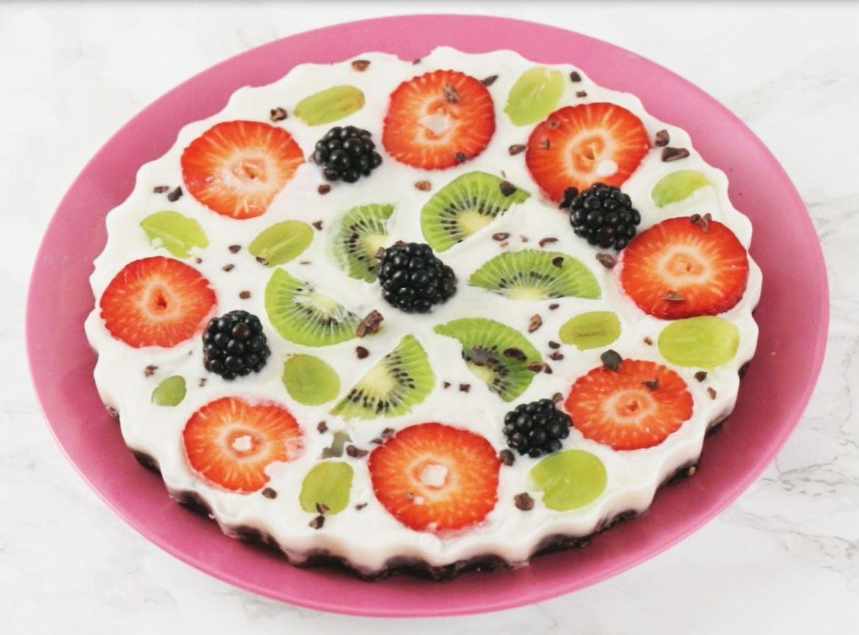 Pizza z owocami