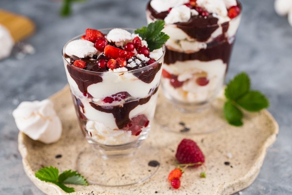 Eton Mess – deser bezowy