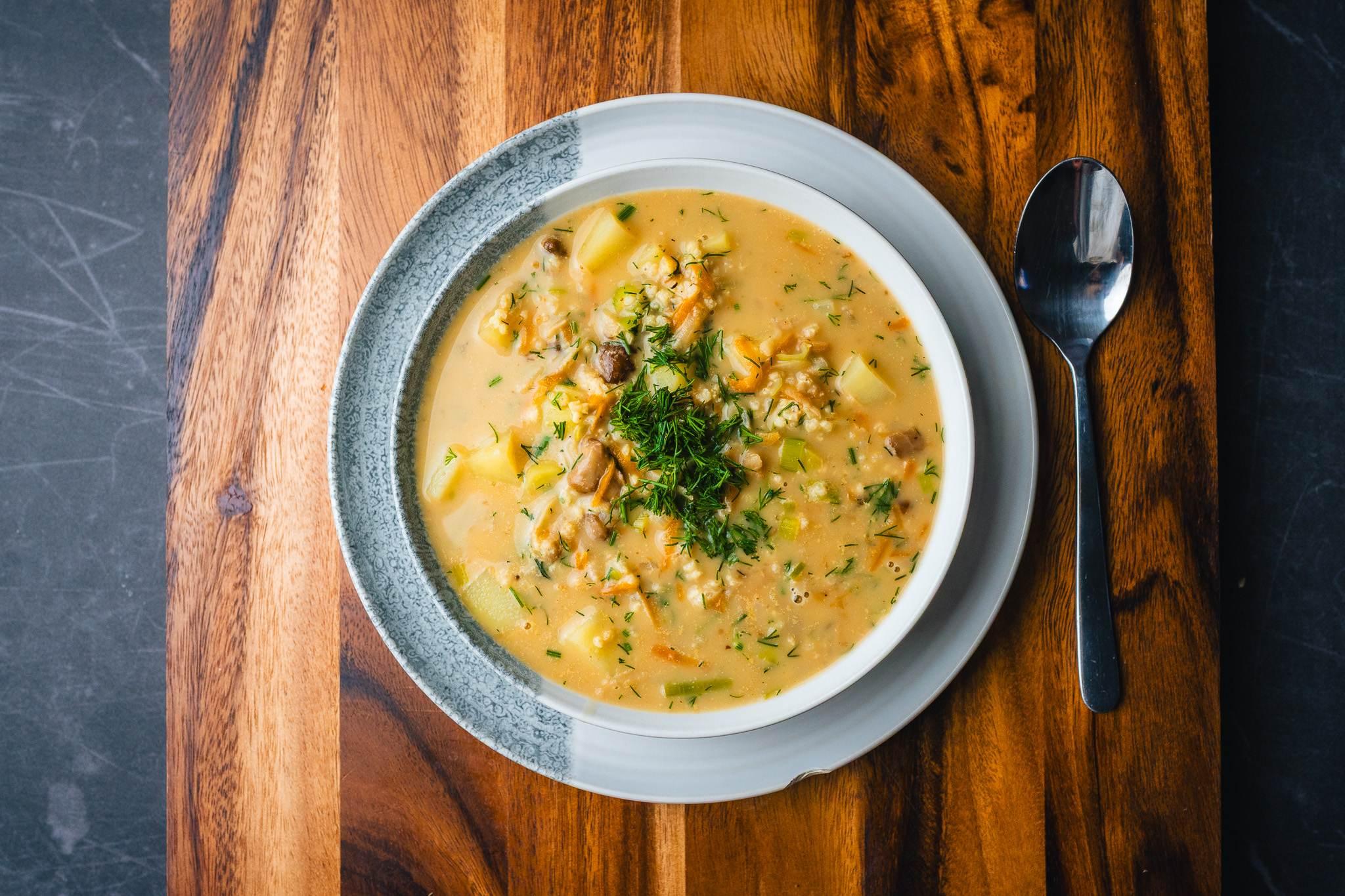 Krupnik z podgrzybkami