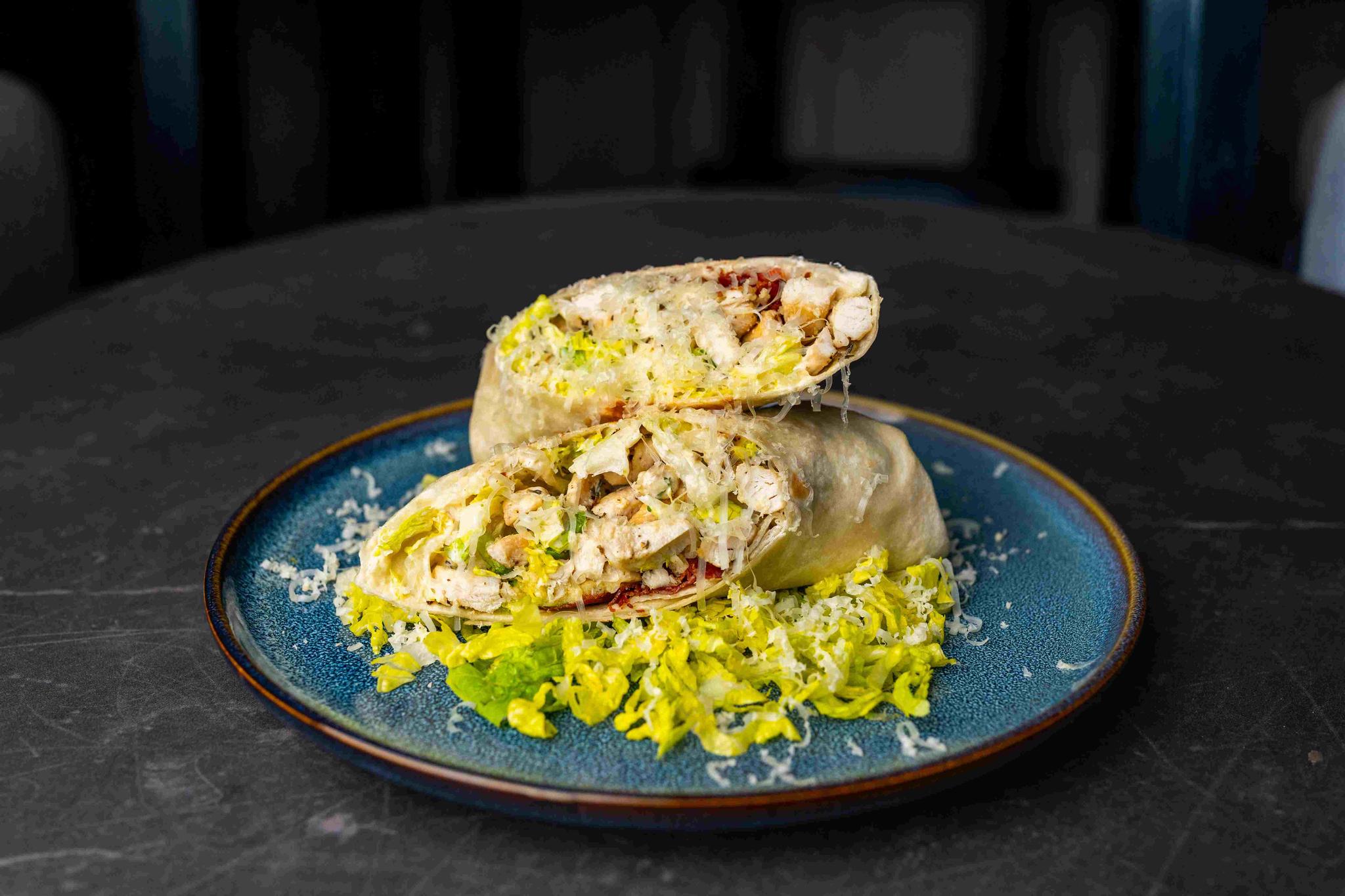 Wrap z kurczakiem a'la cezar