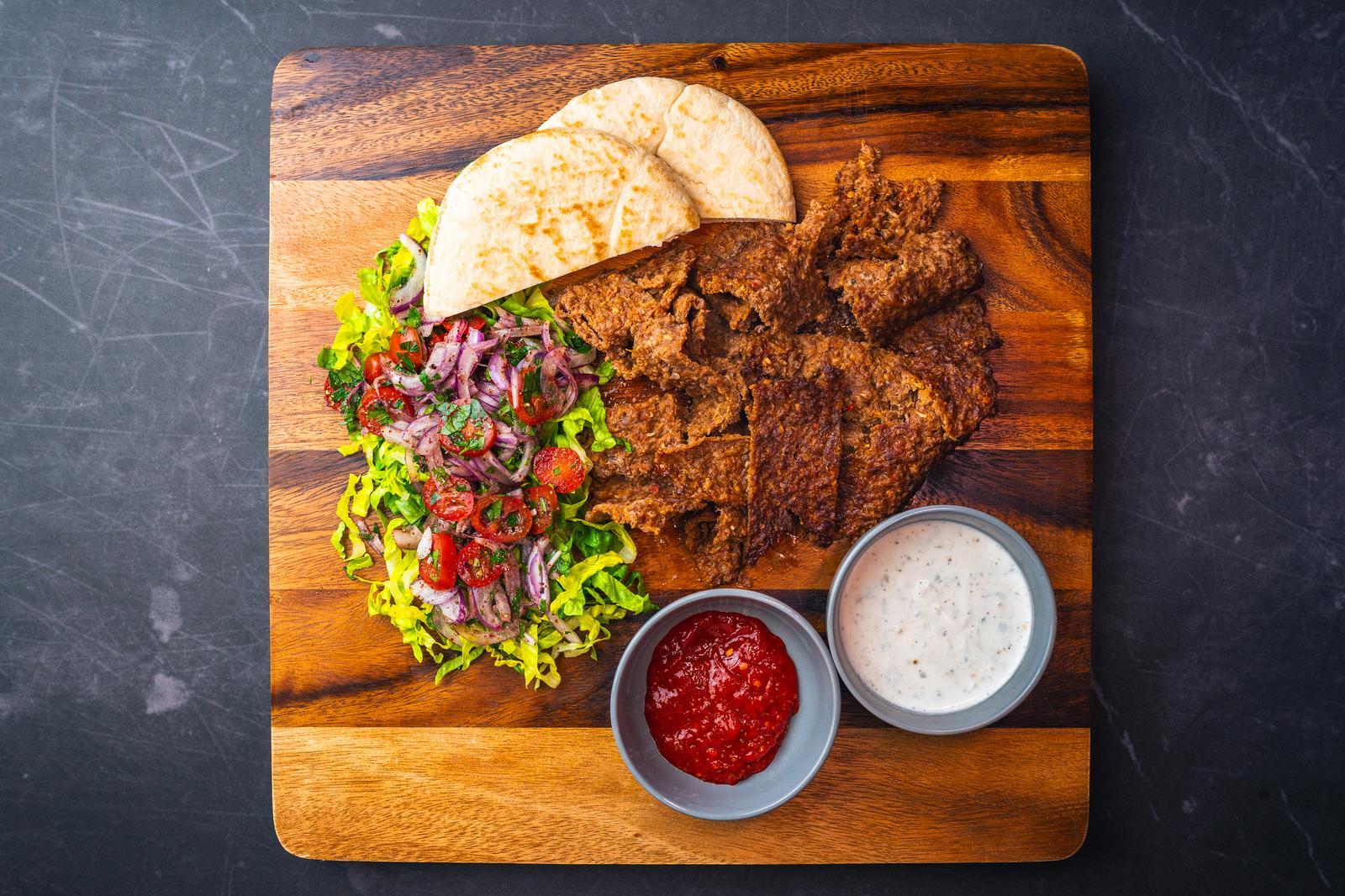 Viralowy doner kebab z wołowiny