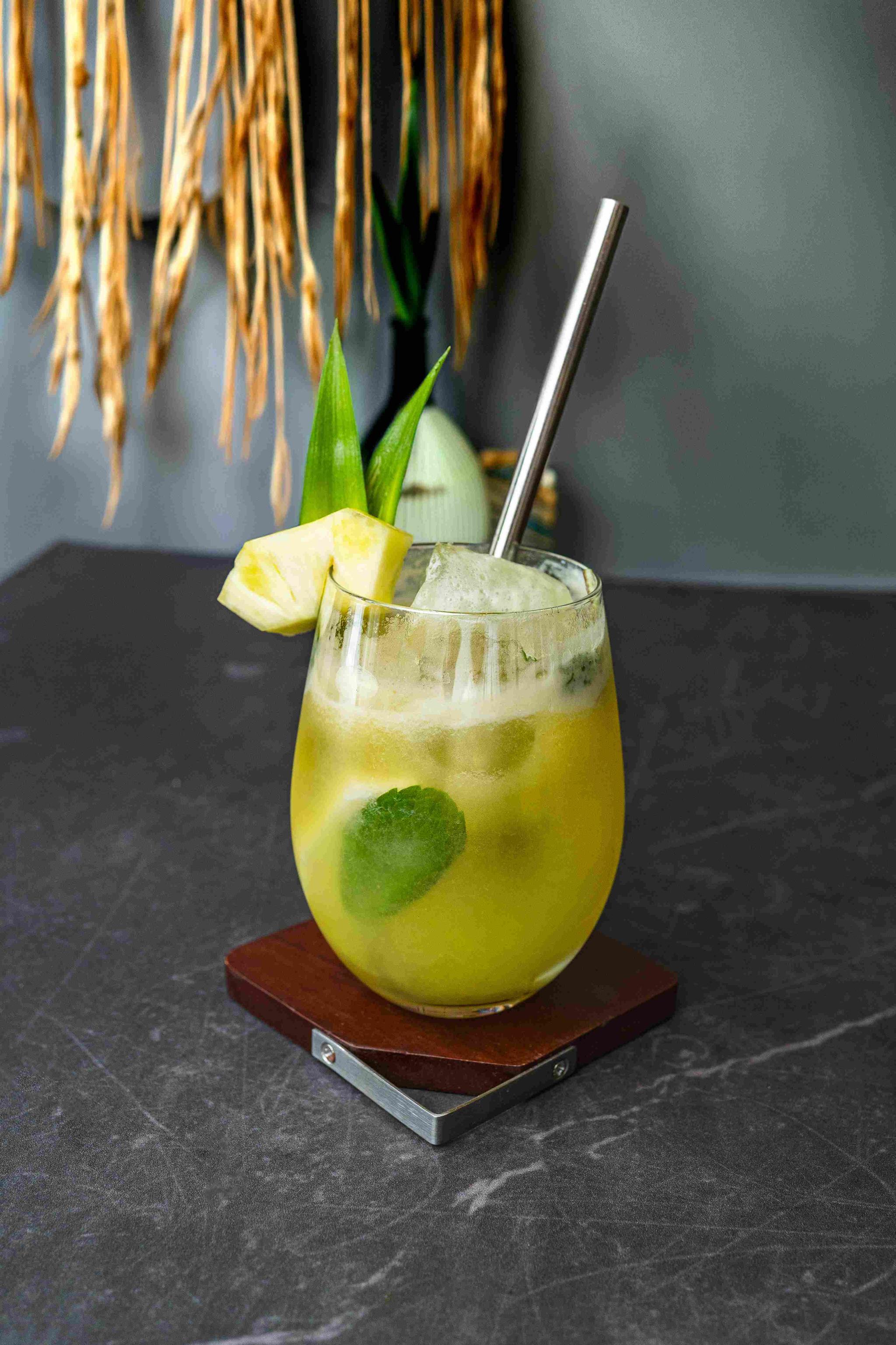 Lemoniada ananasowa