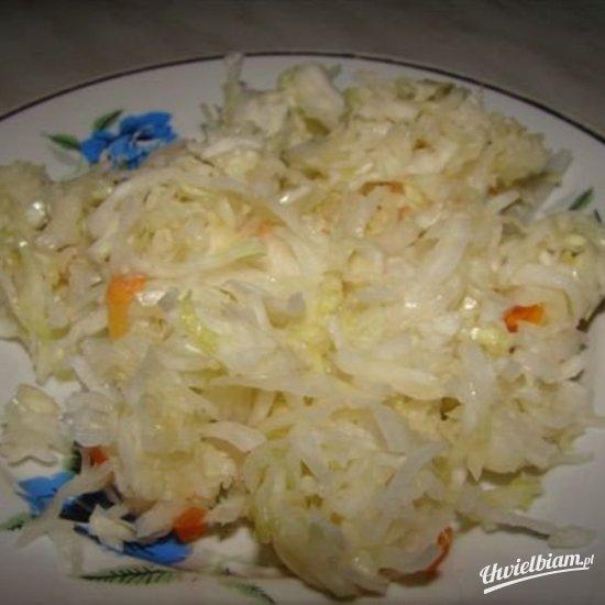 Surówka z kwaszonej kapusty