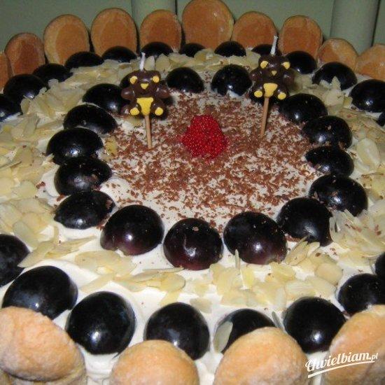 Tort śmietankowo winogronowo ananasowy