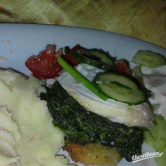 Kotlet ze szpinakiem i jajkiem