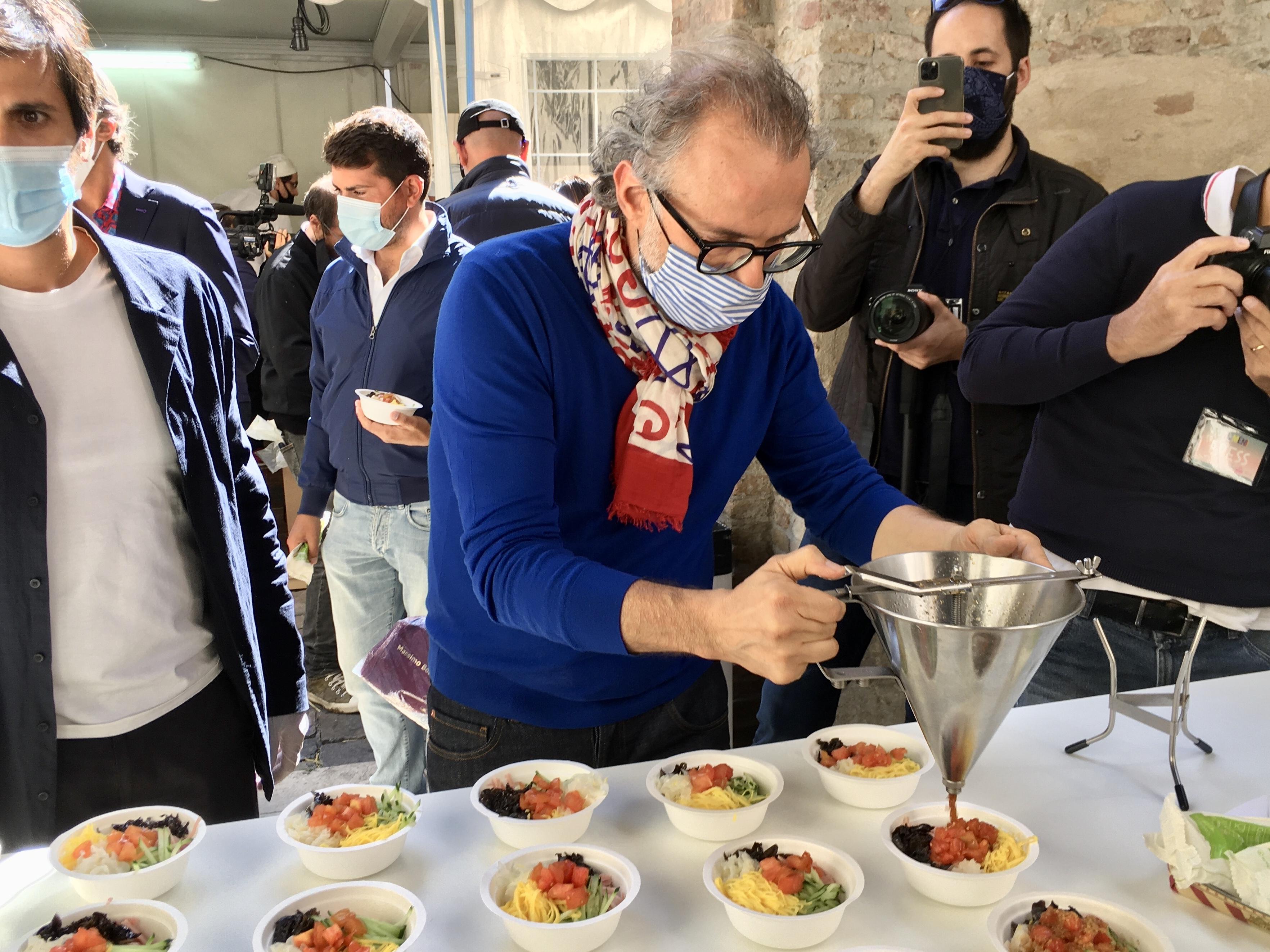 Massimo Bottura ojcem sukcesu festiwalu kulinarnego Al Meni
