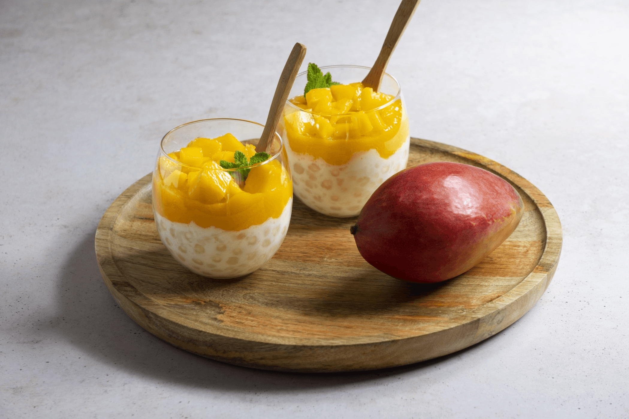 Ciasta i desery z mango — 5 słodkich przepisów