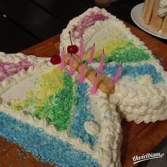 Motylkowy tort urodzinowy