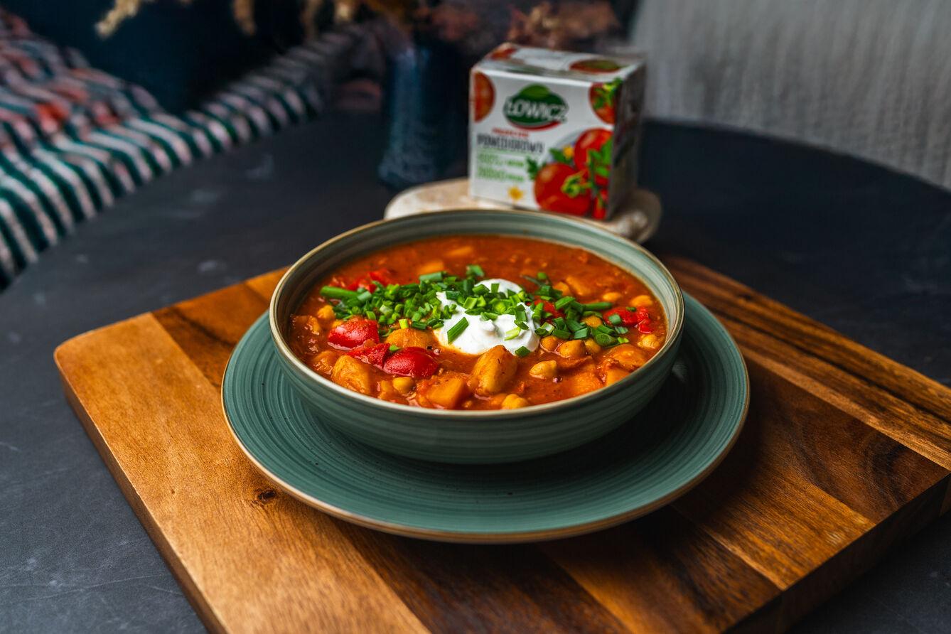 Zupa z chorizo i kopytkami