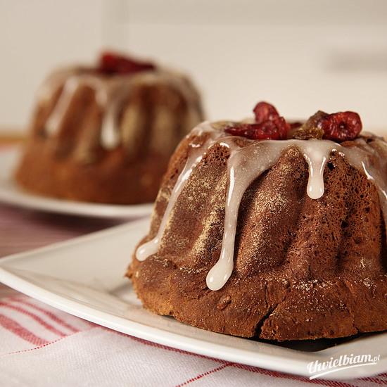 Babka drożdżowa z bakaliami