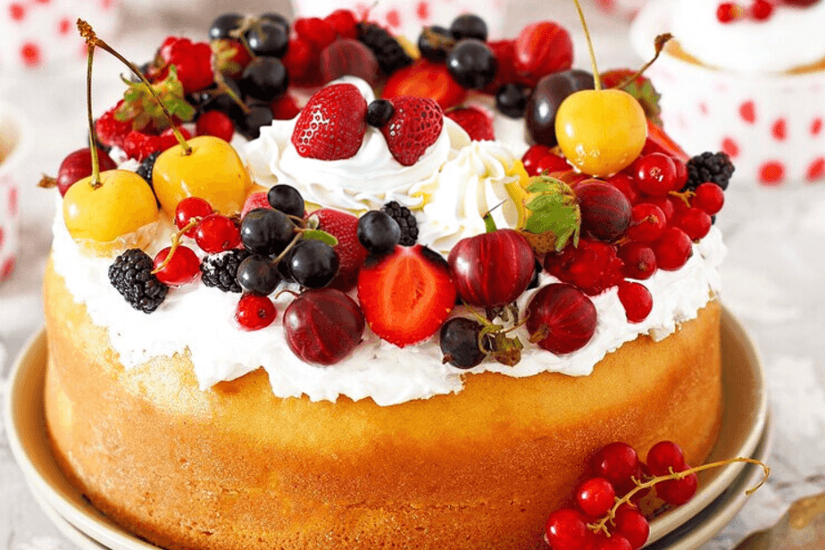 Wilgotna babka Savarin