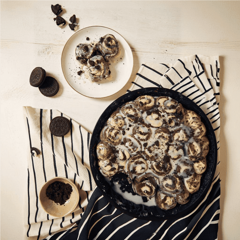 Mini cynamonki z oreo i serkiem śmietankowym