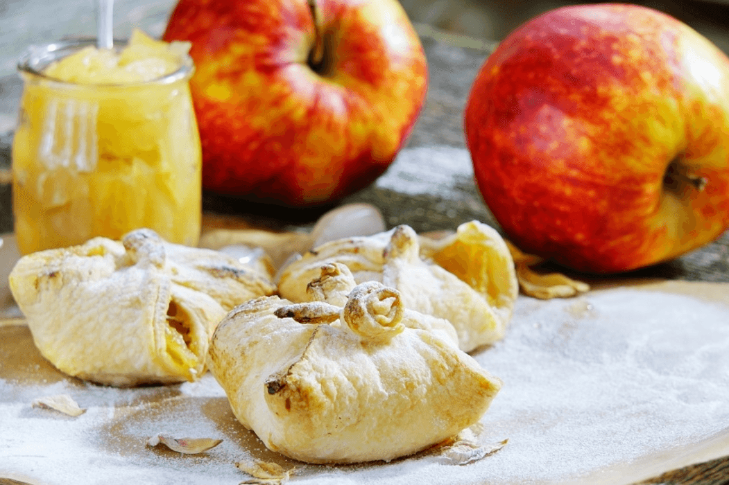 Ciasto francuskie z jabłkiem