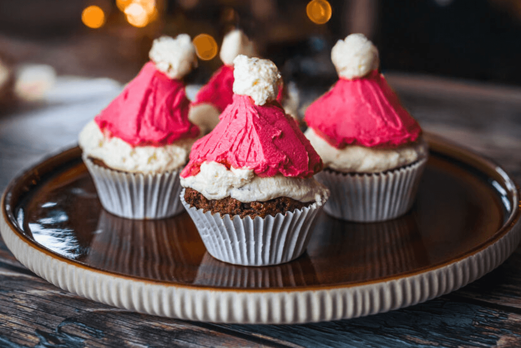 Babeczki czapki Mikołaja