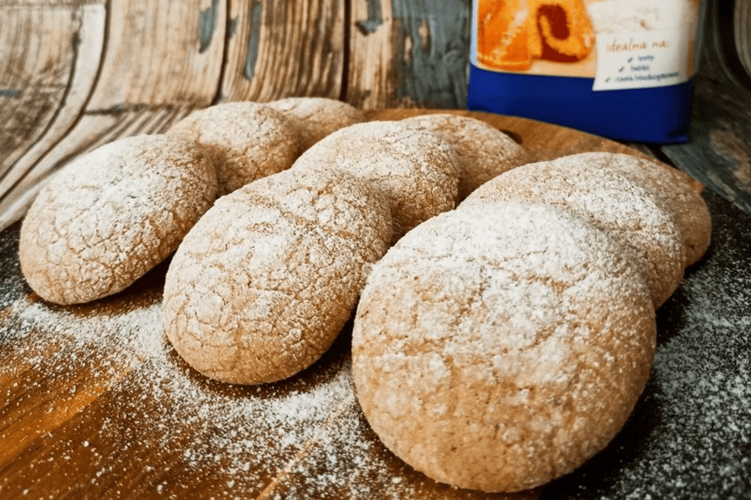 Popękane ciasteczka piernikowe