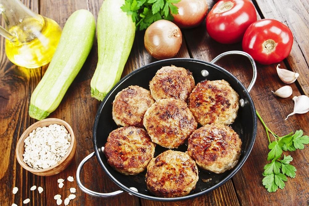 Kotlety mielone z mięsa i grzybów