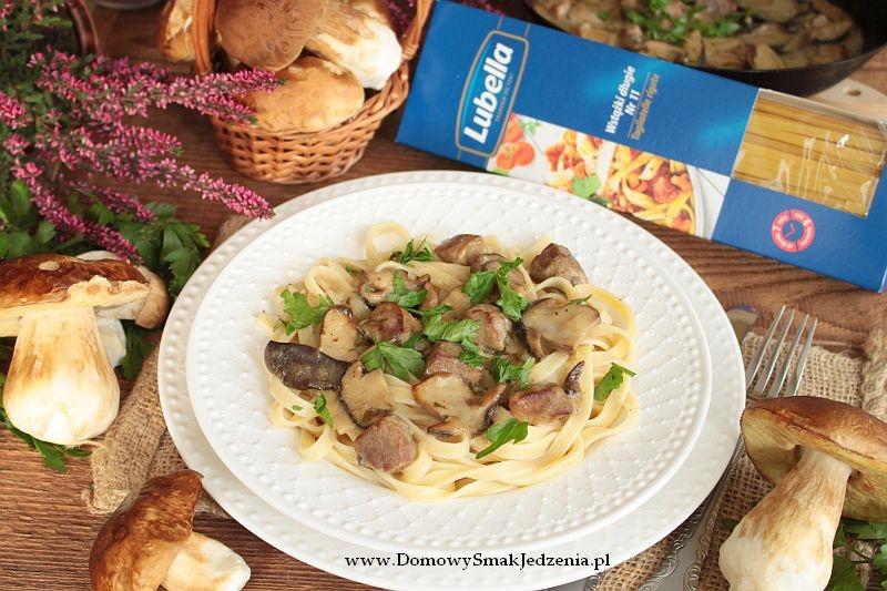 LUBELLA I KOSZ GRZYBÓW - Makaron z gulaszem mięsno grzybowym