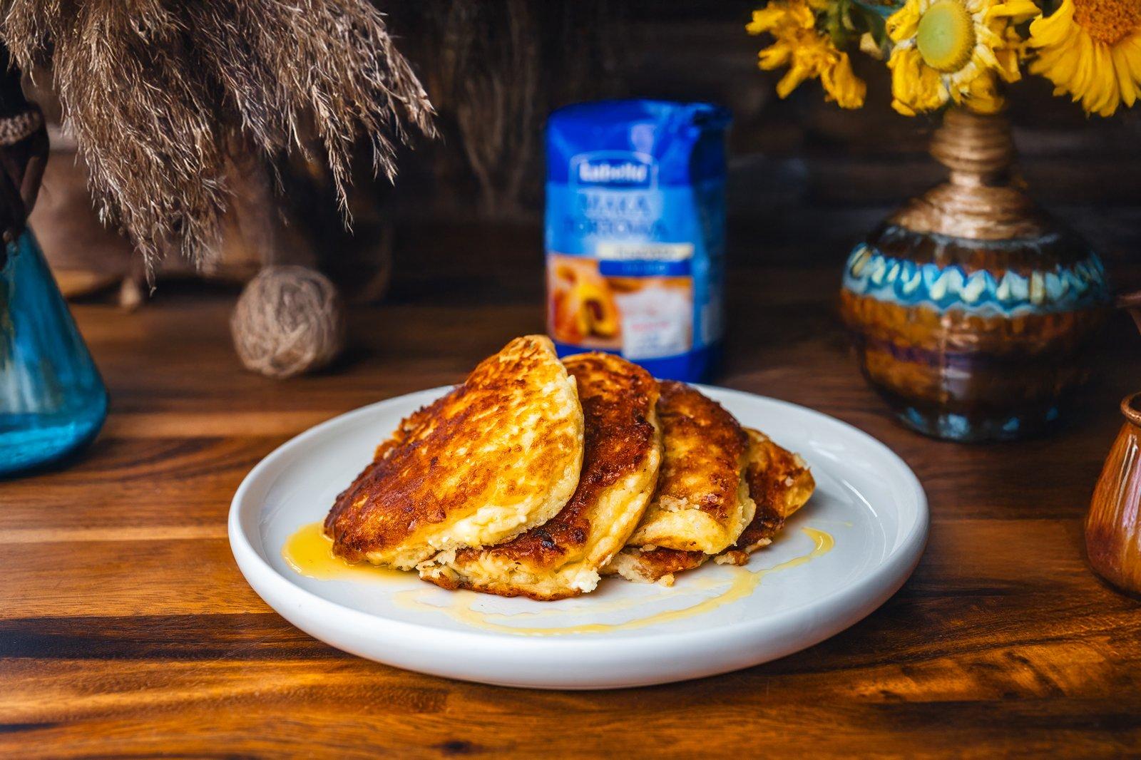 Pancakes z twarogu z syropem klonowym