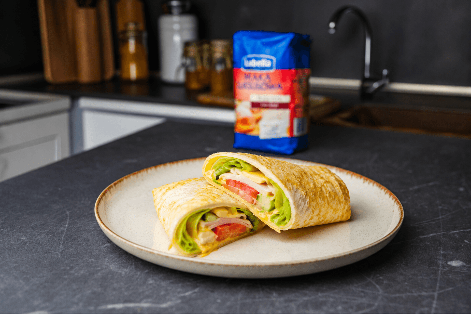 Śniadaniowa tortilla z serka wiejskiego