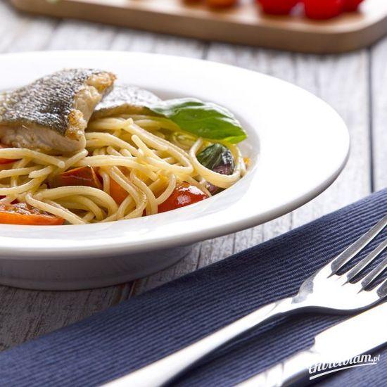 Makaron Lubella Spaghetti z pstrągiem, czosnkiem i pomidorkami cherry