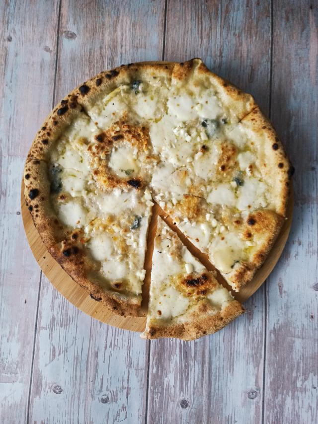 Pizza Neapolita ska pizza-neapolita-ska